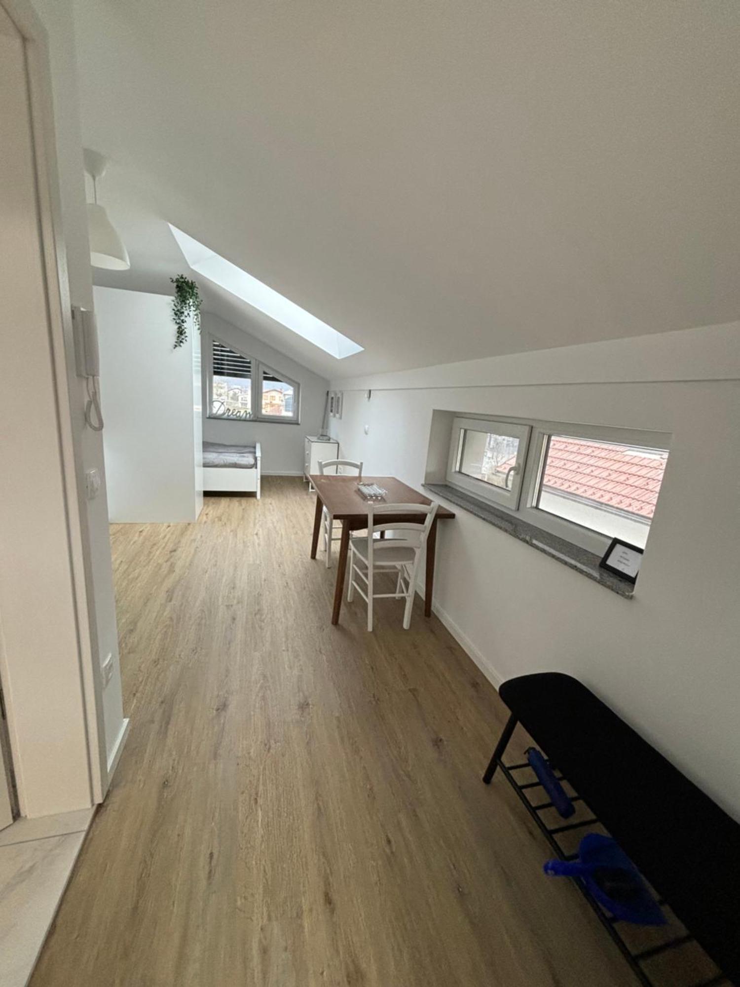 Apartmaji Cepon 류블랴나 외부 사진